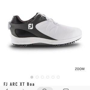 Footjoy men’s golf shoes